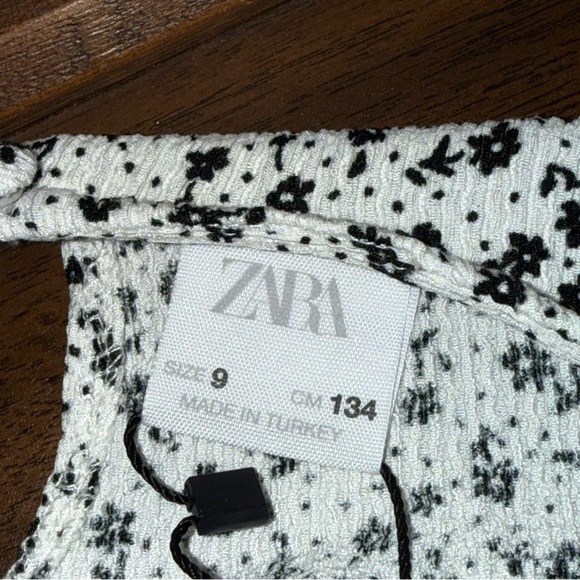 NWT ZARA Junior Black White Floral Ribbed Dress Long Sleeve Fit & Flare Size 9 - Picture 5 of 10